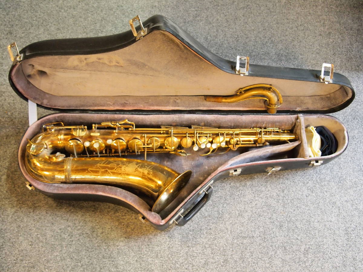 Conn M10 "Low Pitch" Tenor Saxophone